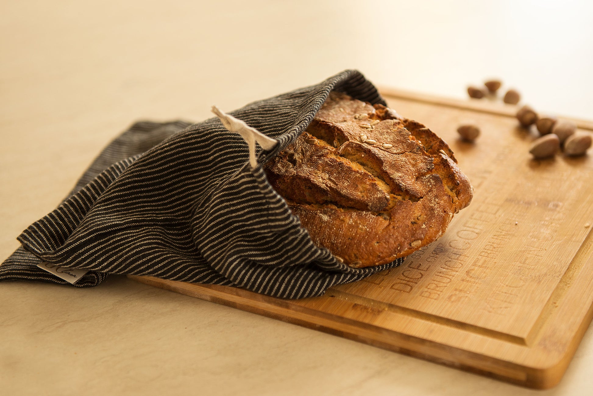 bread bag to keep bread fresh