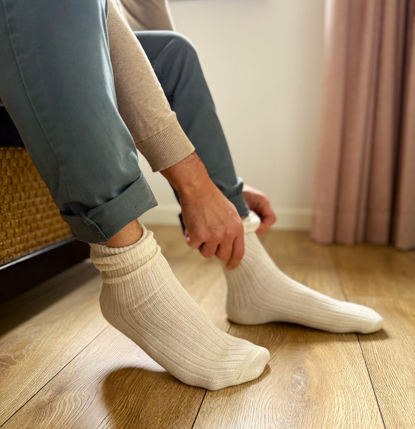 Lino-Vilnos Kojinės Dovanų Dėžutėje. Kokios čia Kalėdos, jei negauni kojinių.