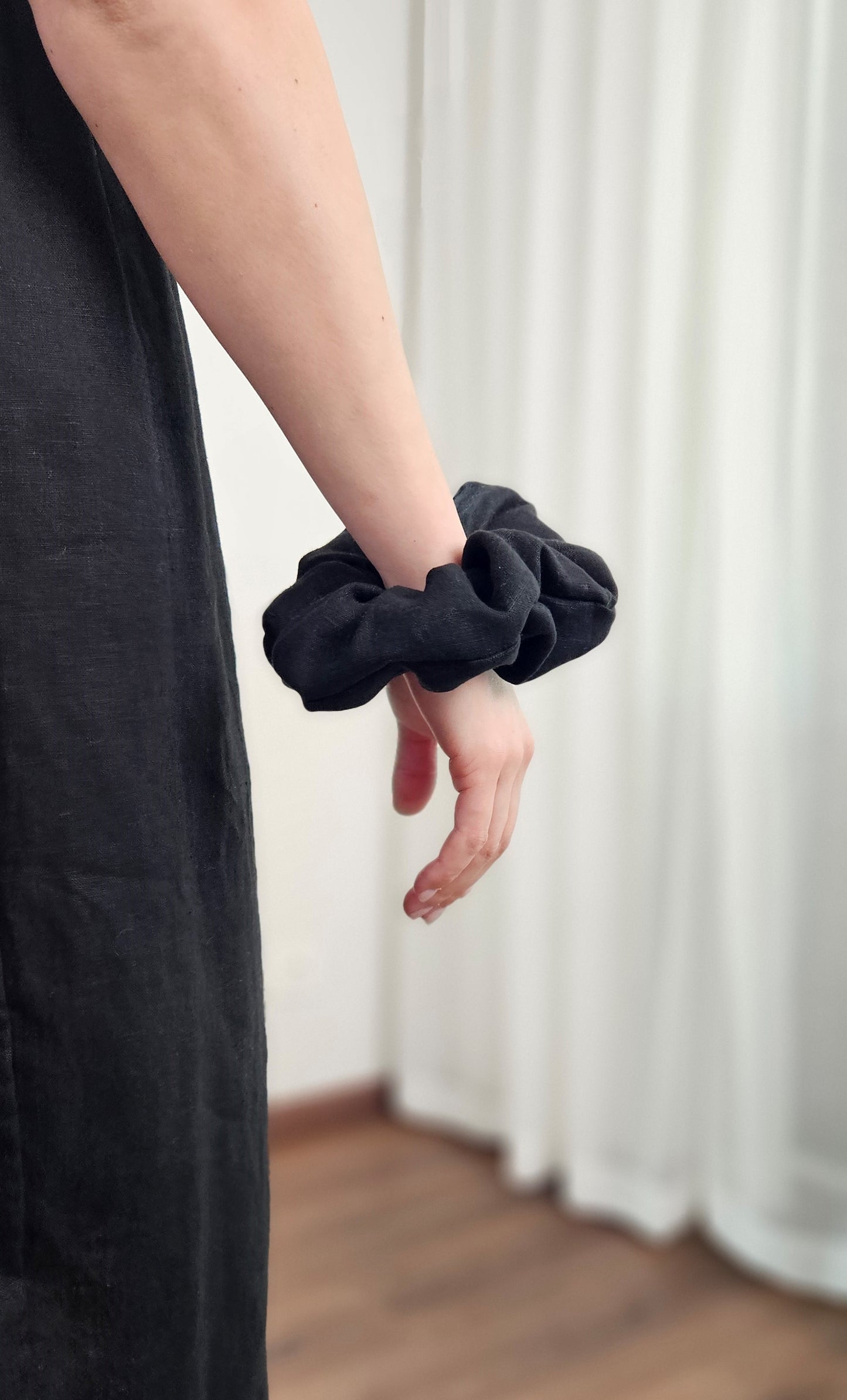 Extra Large Linen Scrunchie - Made from 100 % linen fabric waste!